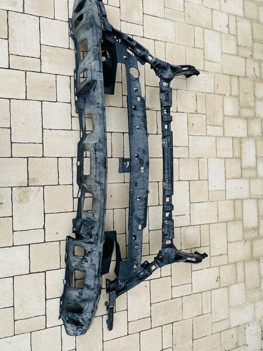 Основа предна броня за Mercedes GL X166 - за ремонт