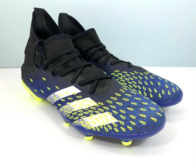 Оригинални спортни обувки *ADIDAS PREDATOR FREAK 3 FG * 45 1/3 -46 2/3