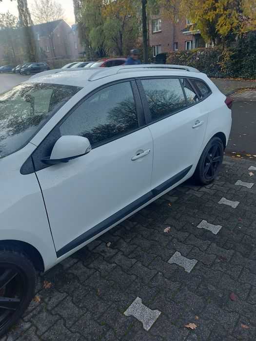 Vând Renault megane 2012