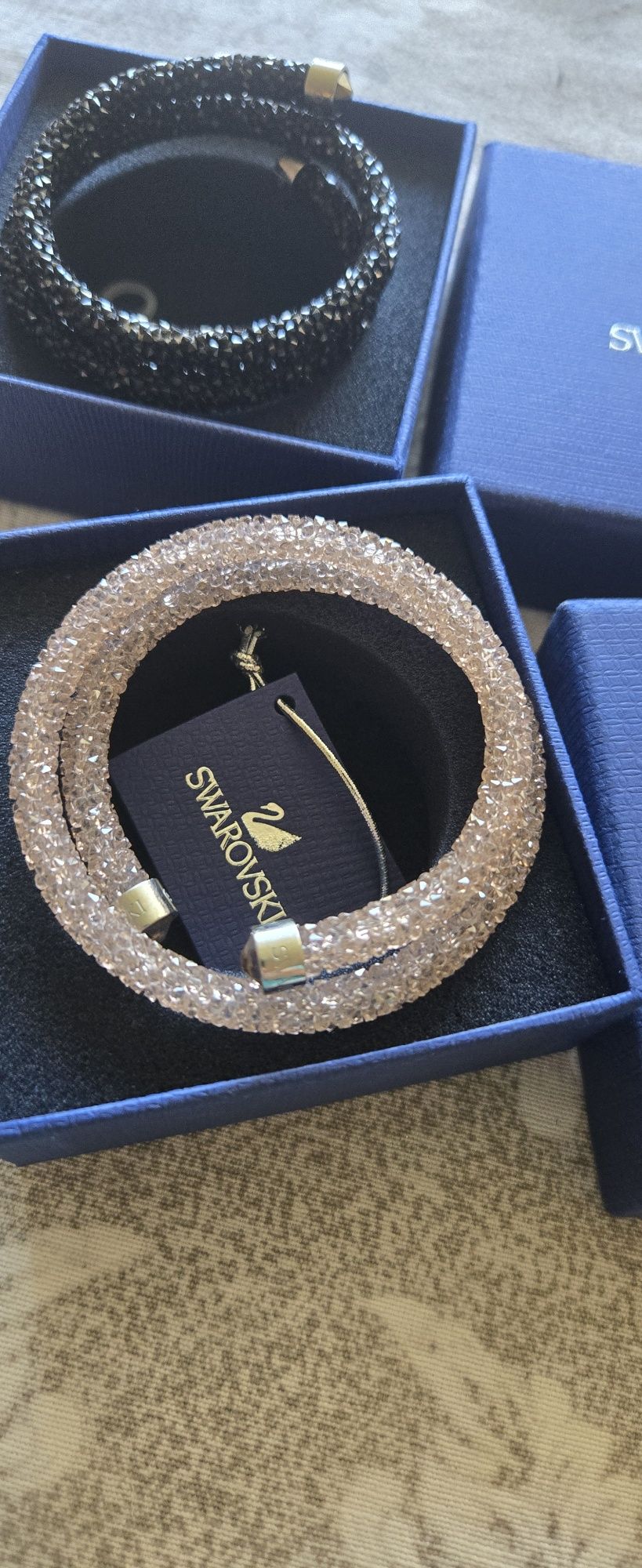 Гривни Swarovski
