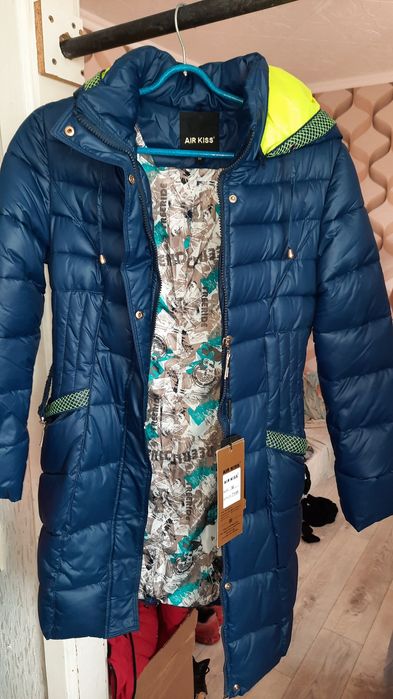 Продам новую куртку(зима)