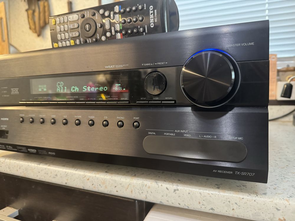 Onkyo TX-SR707 resiver