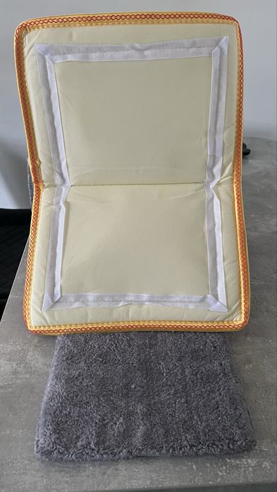 Плюшена къщичка за куче