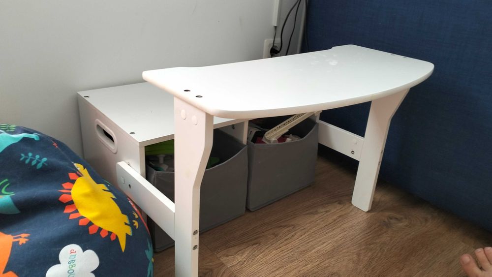 Băncuță transformabilă copii – masă și scaun 2 în 1