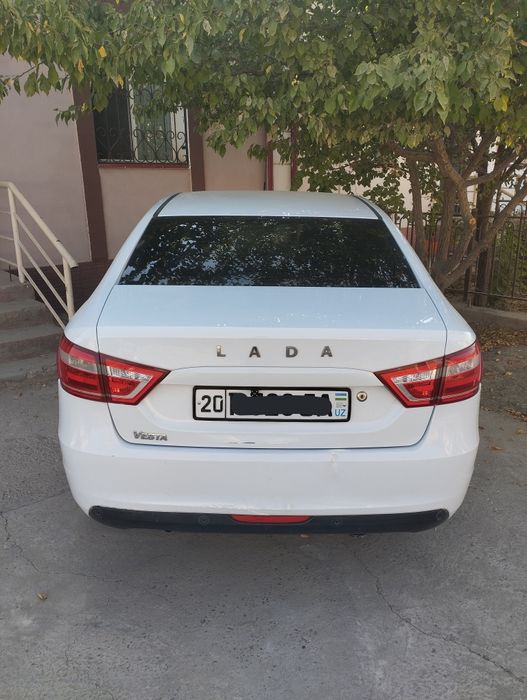 Lada  Vesta  2016