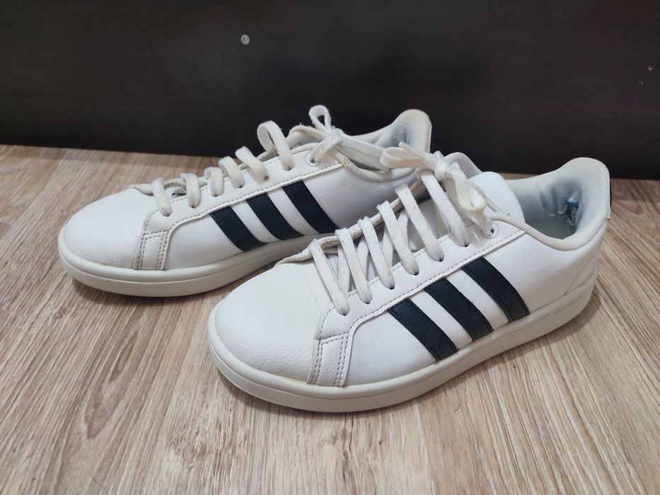 Дамски обувки Adidas - р-р 38