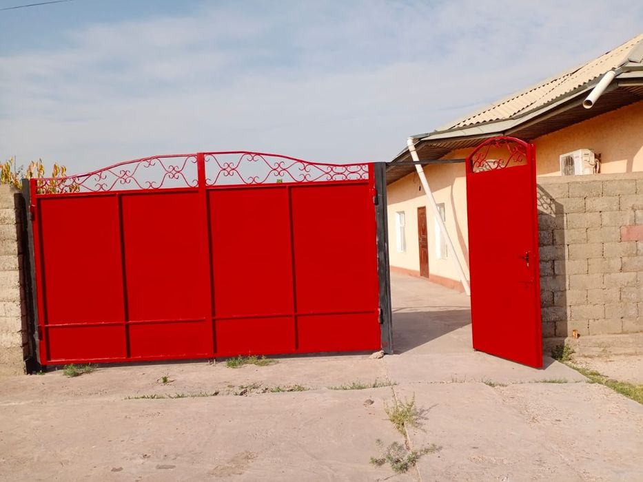 Дом продаётся 12 соттык ЖД Вокзалда