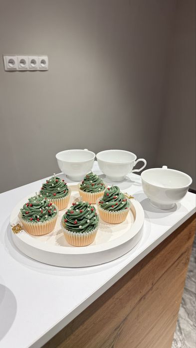 Свечи-капкейки новогодние