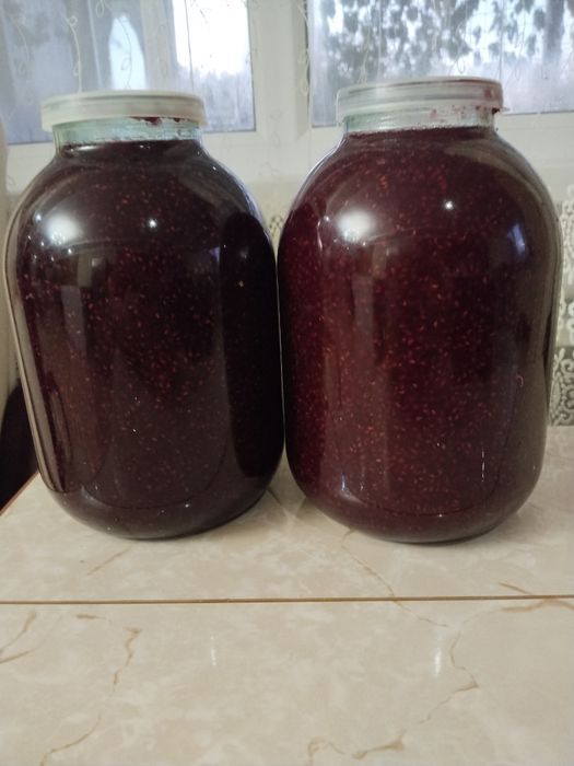 Продажа малинового варенья сорт карамелька