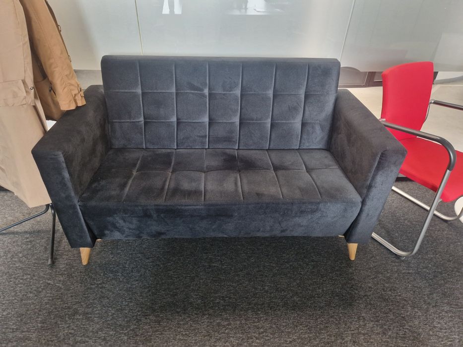 Продам диванчик Зета