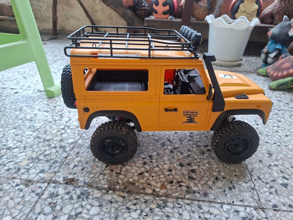 RC LAND ROVER defender D90 1/12