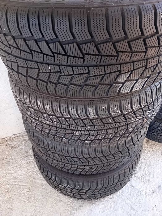 Алуминиеви джанти със зимни гуми за Мазда 6 215/50/17