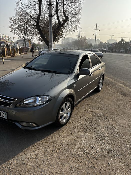 Chevrolet Gentra 2015 год