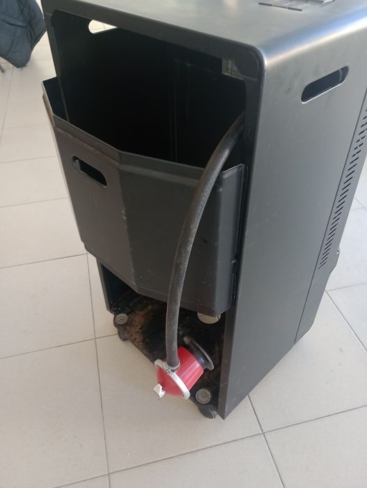 Продавам отоплителна газова печка