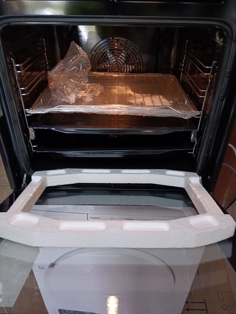 Чисто нова печка за вграждане Gorenje  с две години гаранция!