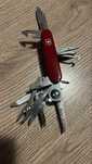 Briceag multifunctional Victorinox