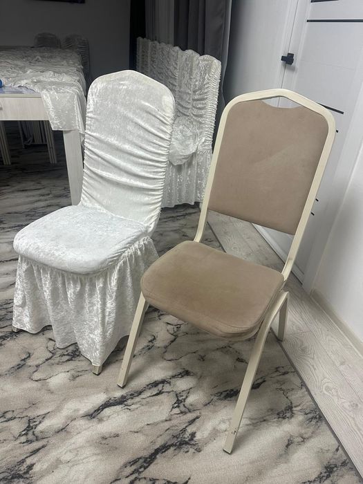 Стулья с чехлами