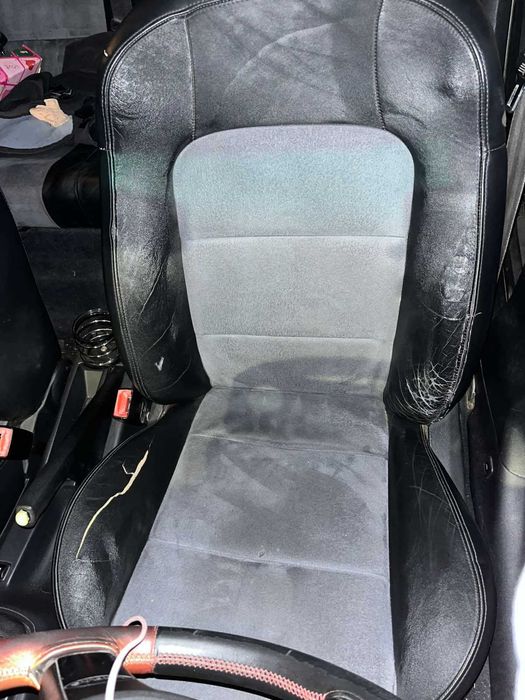 Ел седалки Seat Leon 1m