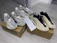 Yeezy 350 Satic 42, 38 2/3 Yeezy 700 V3 Azael 42 2/3