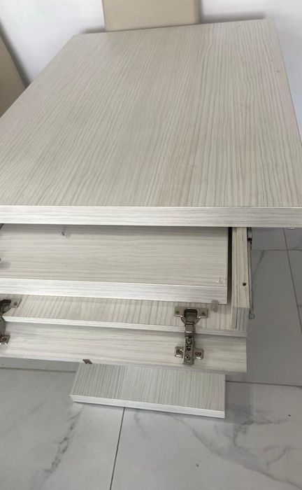 Set masa extensibila  +4  scaune