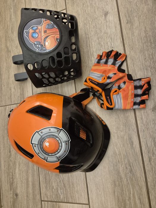Casca + mănuși (half-finger) + coș bicicletă – set copii (vând doar îm