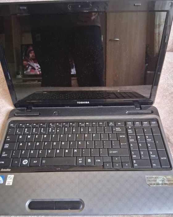 Laptop Toshiba Satelite L750 ssd/bluetooth/wi-fi/vand/schimb