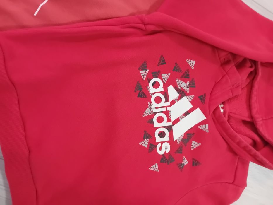 Лот Adidas размер 104 цена 20лв.