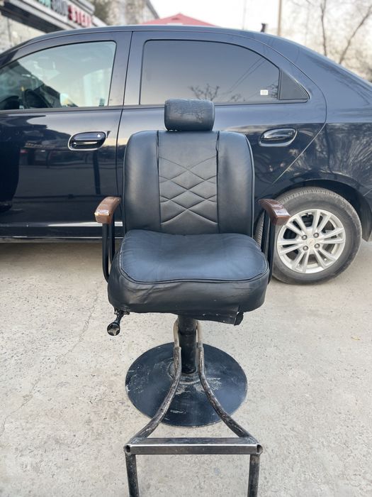 Кресло парикмахерская мужкой и женский