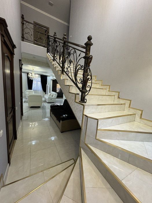 Продаётся дом 8 соток Новый Узбекистан.