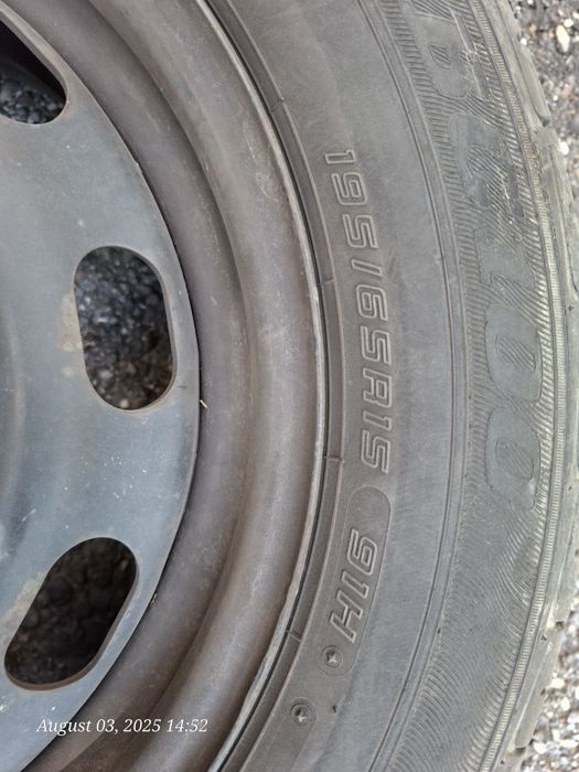 Vând anvelope vară Sumitomo, în stare foarte bună.