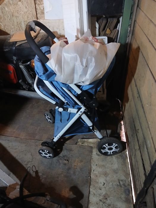 Отдам даром коляску в хорошем состоянии