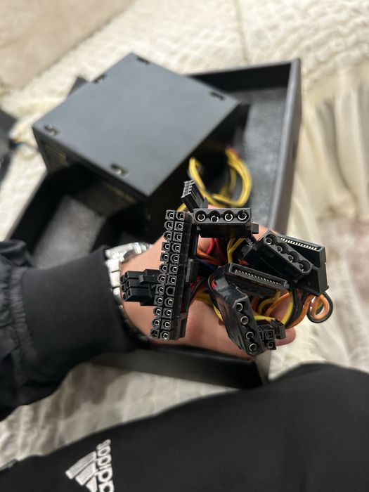 Захранване за компютър 550W
