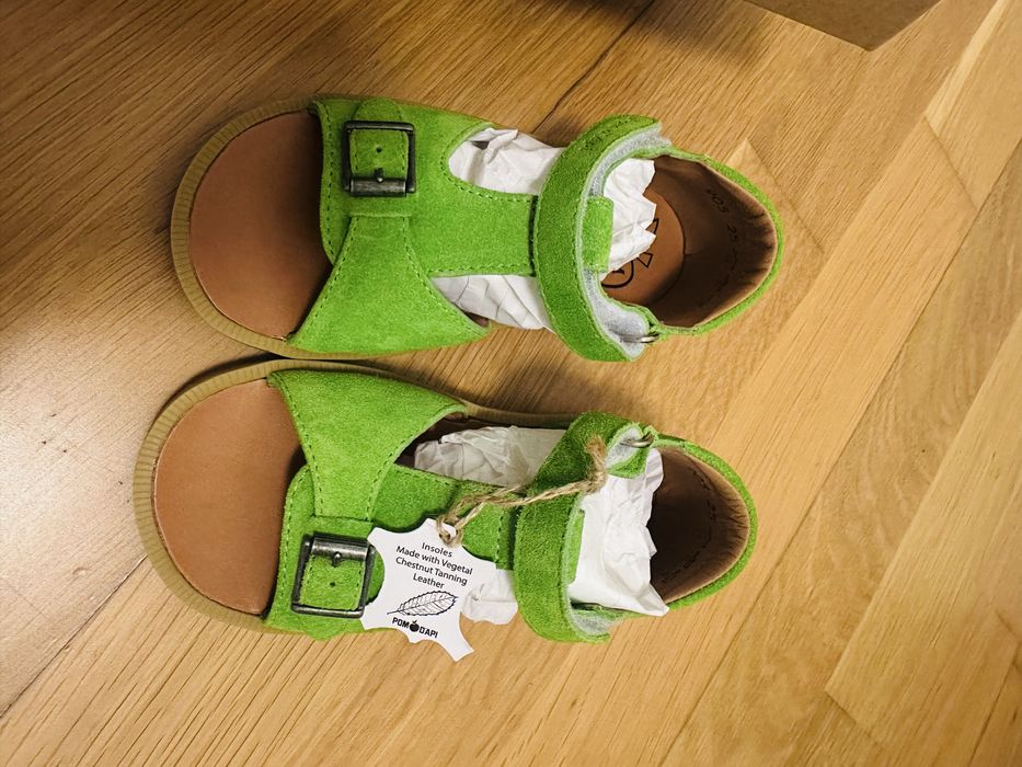 Sandale  noi marime 25