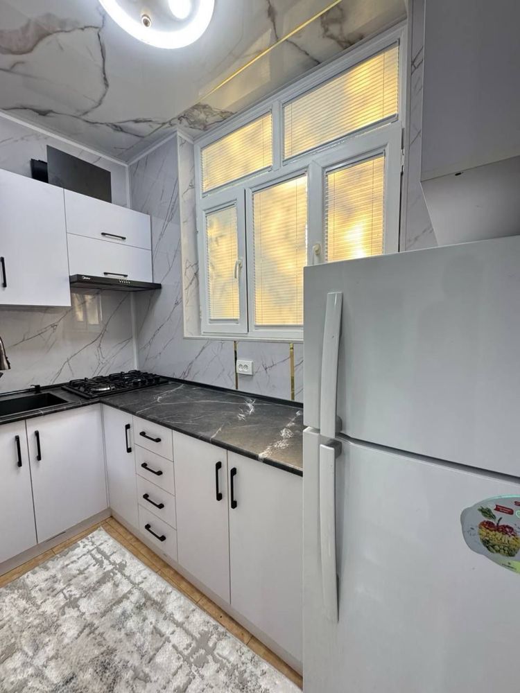ПРОДАЕТСЯ квартира Чиланзар Ориентир-Райхон До метро 2 мин.