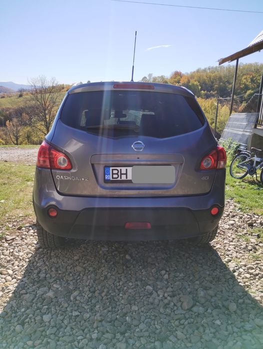 Vând Nissan Qashqai+2, cu 7 locuri