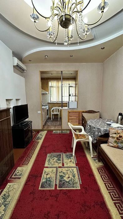 Ижарага 2/2/4 массив Ялангач ЭКО базар 2х комнатная квартира срочно