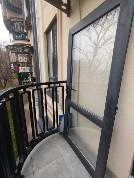 Балконная дверь пластиковая цвет антрацит без дверного проема