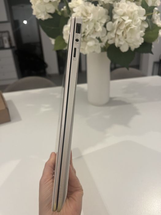 Laptop Asus Model 406U Vivobok