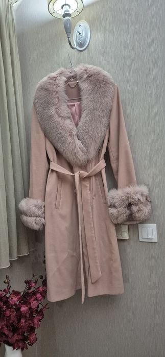Луксозно дамско палто, размер S-M