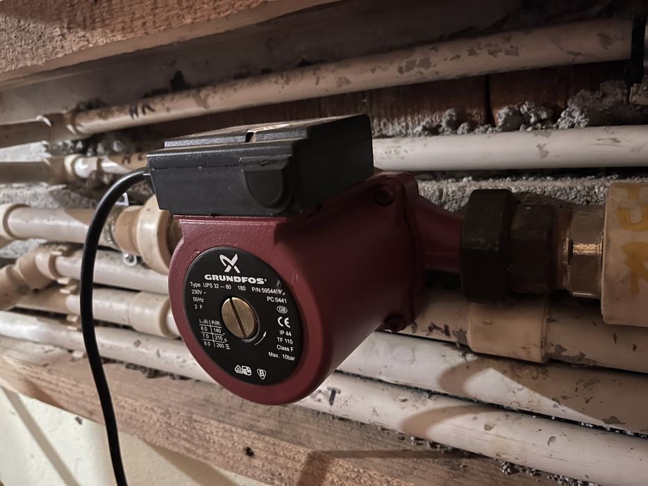 Pompa circulatie Grundfos Type UPS 32 - 80   120