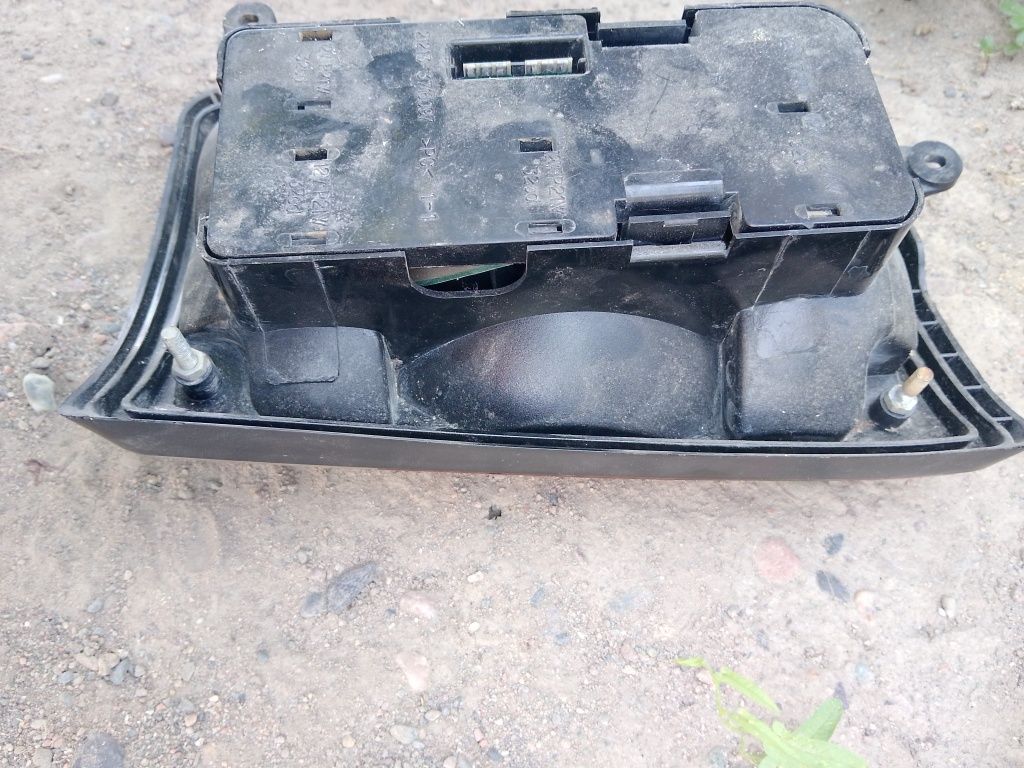 Задний что фара на ниву