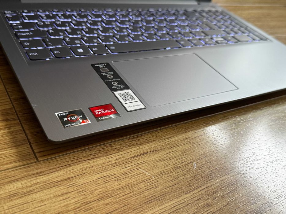 15.6 Lenovo 3`Ryzen 5-5500U/12GB RAM/512GB SSD/Full HD IPS 300 nits
