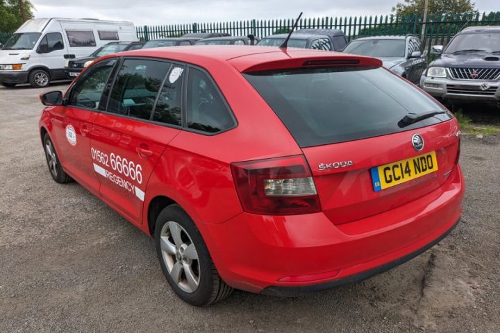 Compresor AC 5Q0820803C Skoda Rapid a 3-a generatie