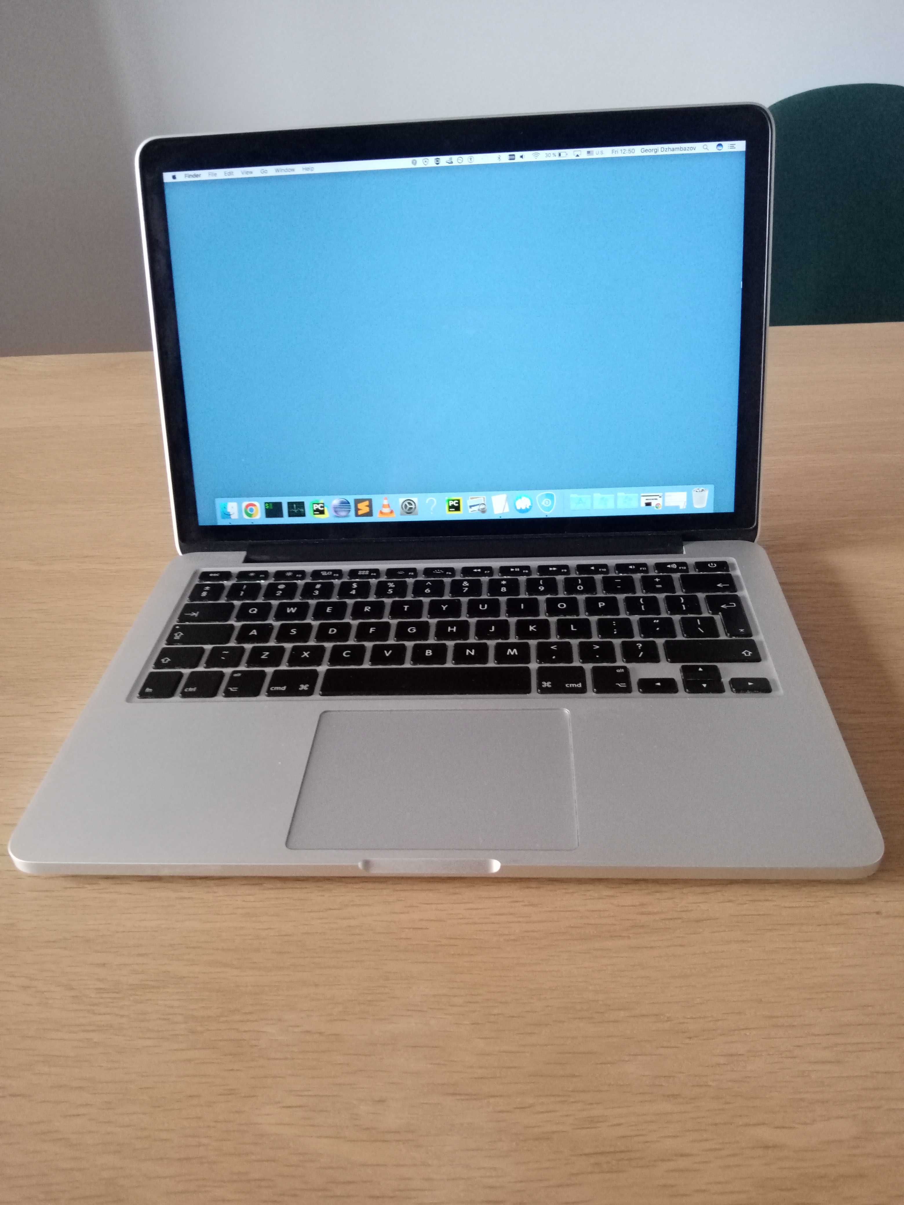 MacBook Pro 2015 13” 8GB ram 128 SSD Disk