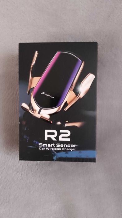 r2 smart sensor car wireless charger