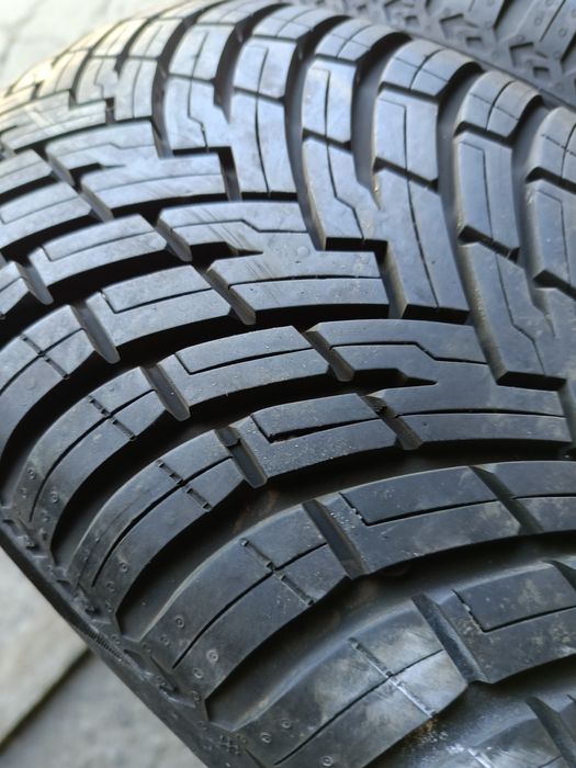 Всесезонни гуми -2024г.-15цола-195/55-1бр.-120лв."PIRELLI"-като нови