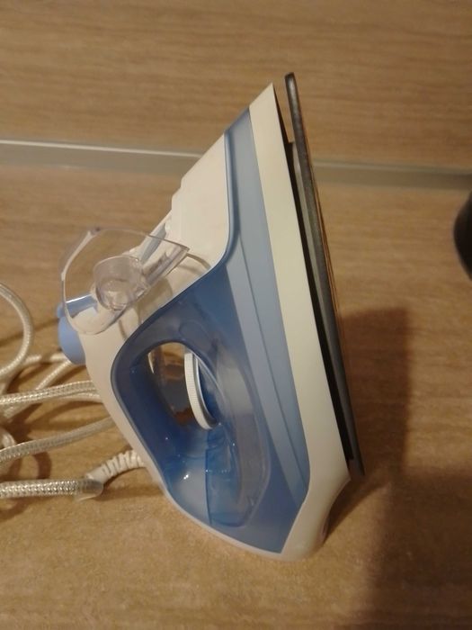 Подарявам работеща ютия