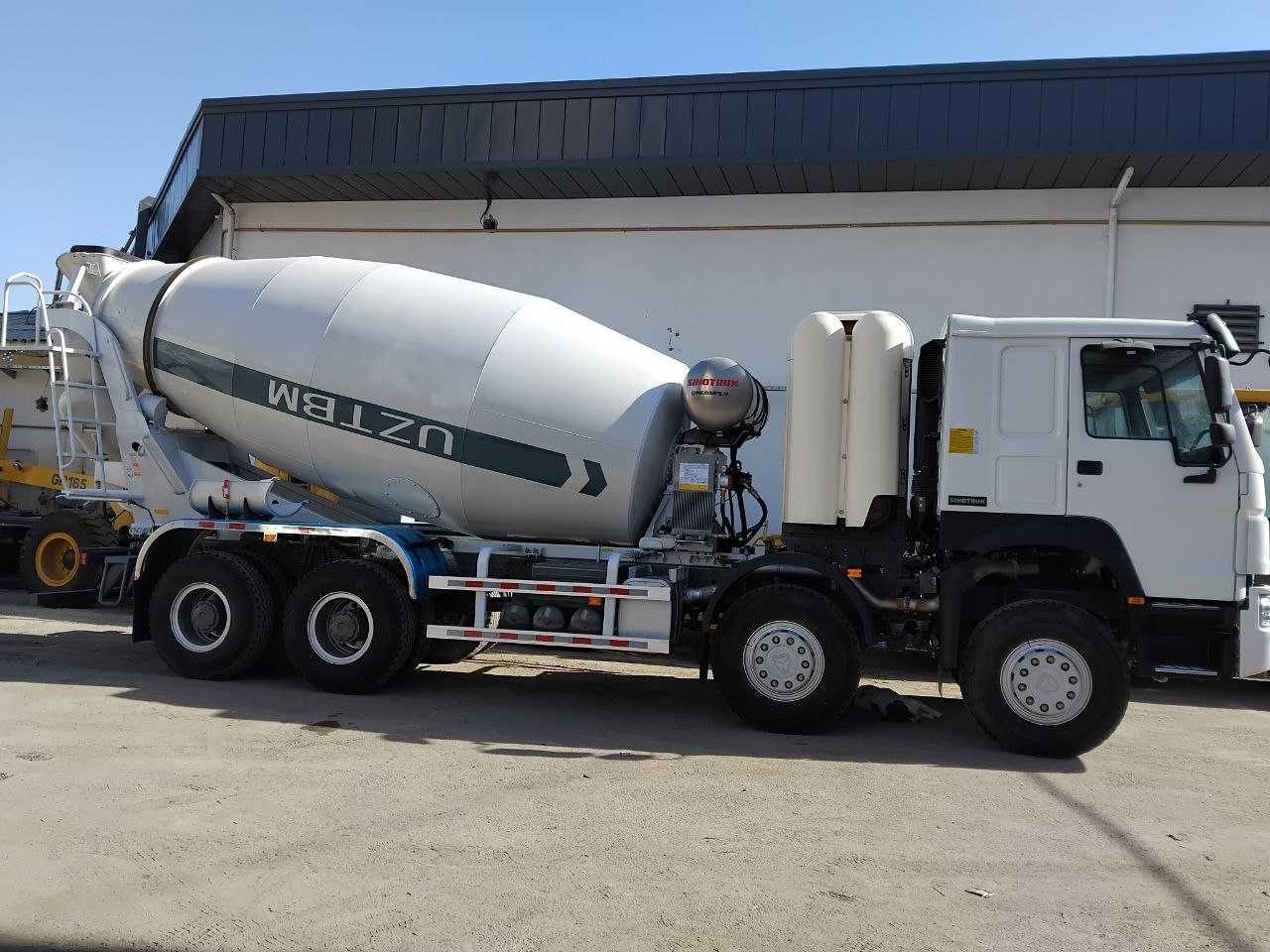 Автобетономиксер Howo 8x4 CNG - 12 куб.м