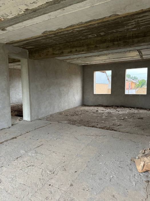 Qo`rg`ontepa tuman Buyuk Zamin Ko`chasida 
2 qavatli Bino sotiladi