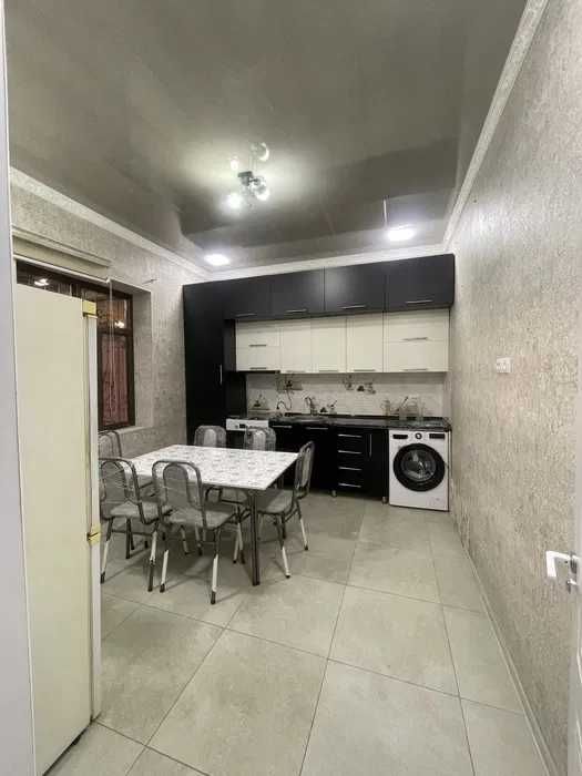 Срочно сдается котедж 2 этажа,4 комнаты,1,5 сотки,Кумарик.